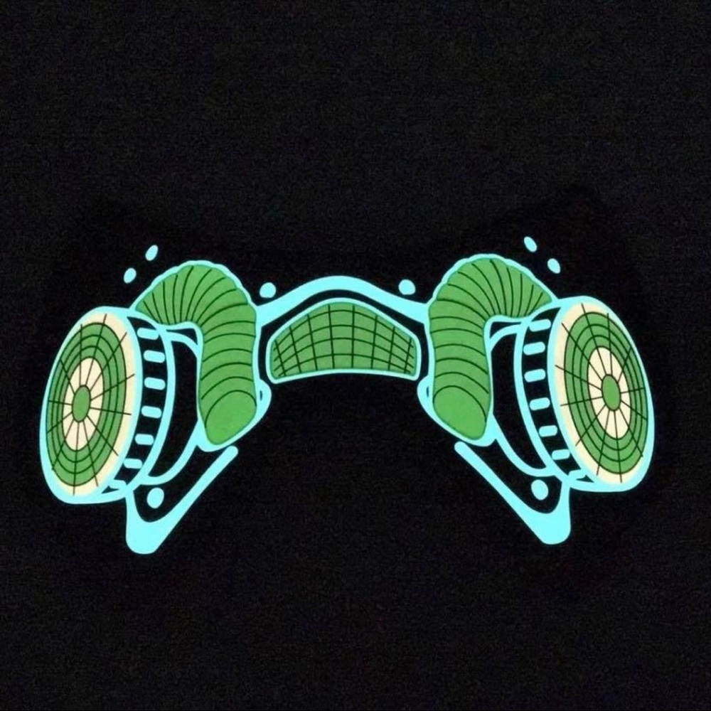 LED SOUNDED ACTIVATED GAS MASK - Picture 5 of 7